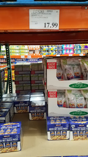Warehouse store «Costco Wholesale», reviews and photos, 1600 Expo Pkwy, Sacramento, CA 95815, USA