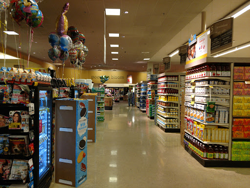 Grocery Store «Safeway», reviews and photos, 905 1st St, Gilroy, CA 95020, USA