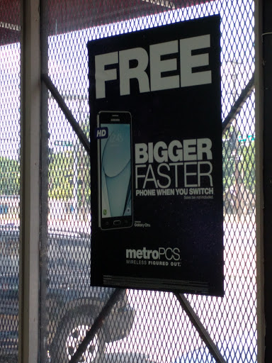 Cell Phone Store «MetroPCS Authorized Dealer», reviews and photos, 1812 Pike Ave, North Little Rock, AR 72116, USA