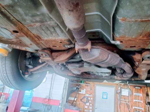 Oil Change Service «Cutshaw Automotive», reviews and photos, 3105 Cutshaw Ave, Richmond, VA 23230, USA