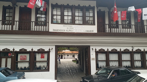 İskender Alper Kültür Merkezi