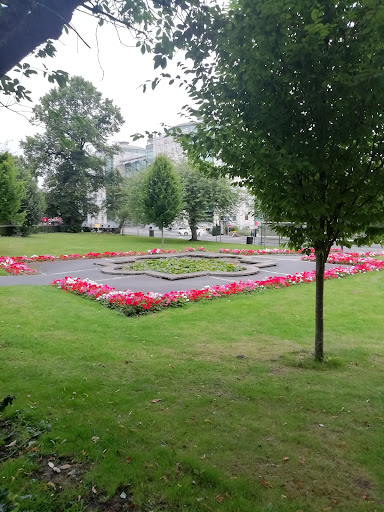 Memorial Gardens
