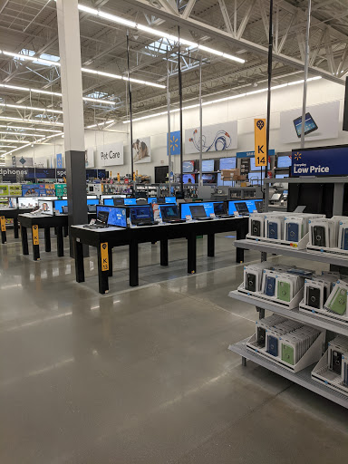 Department Store «Walmart Supercenter», reviews and photos, 11 Ashleigh Dr, Derry, NH 03038, USA