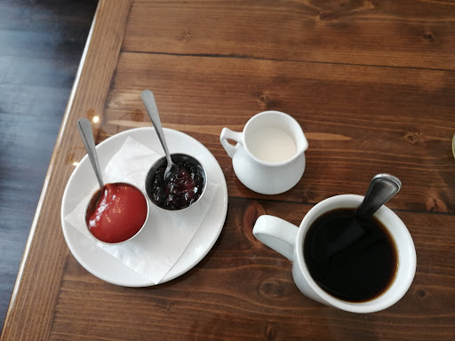 Restaurant «The Mad Hatter Restaurant & Bakery», reviews and photos, 176 S Goodman St, Rochester, NY 14607, USA