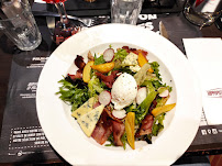 Salade du Restaurant Hippopotamus Steakhouse à Paris - n°7