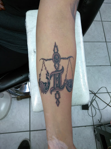 Tattoo Shop «Unlimited Tattoo», reviews and photos, 359 S Irwindale Ave, Azusa, CA 91702, USA