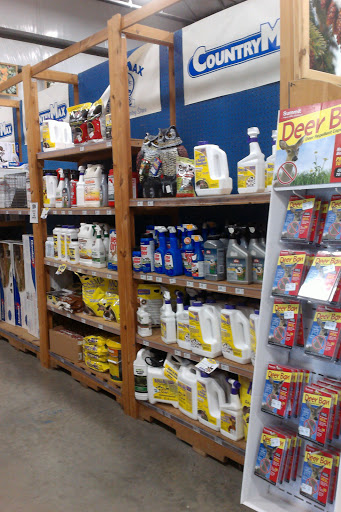 Pet Supply Store «CountryMax - Cortland», reviews and photos, 980 NY-13, Cortland, NY 13045, USA