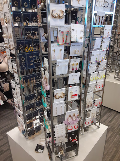 Department Store «Nordstrom Rack Clackamas Promenade», reviews and photos, 8930 SE Sunnyside Rd, Clackamas, OR 97015, USA