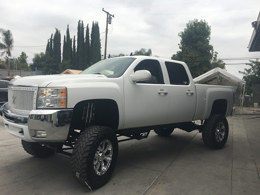 Auto Body Shop «Autopedic Body Center», reviews and photos, 860 E Whittier Blvd, La Habra, CA 90631, USA