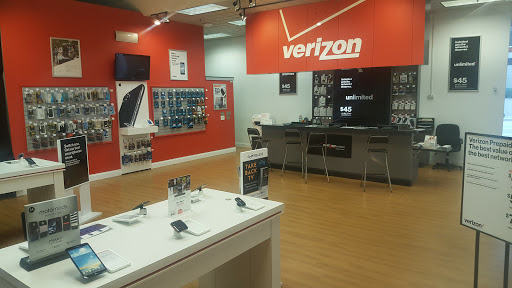 Cell Phone Store «GoWireless Verizon Authorized Retailer», reviews and photos, 100 S Biscayne Blvd #190, Miami, FL 33131, USA