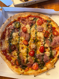 Plats et boissons du Pizzeria Lili Pizza à Les Belleville - n°2