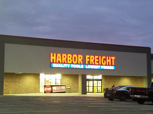 Hardware Store «Harbor Freight Tools», reviews and photos, 1735 E North Ave, Belton, MO 64012, USA