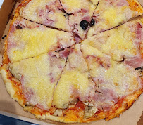 Plats et boissons du Pizzeria Pizza Bonici Saint-Jean-d'Illac - n°8
