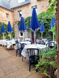 Atmosphère du Restaurant La Vieille Auberge à Île-de-Bréhat - n°9
