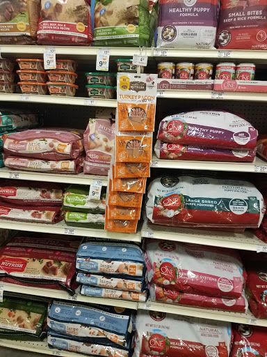 Pet Supply Store «PetSmart», reviews and photos, 200 S Village Center Dr, Southlake, TX 76092, USA