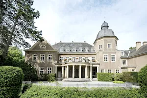 Schloss Garath image