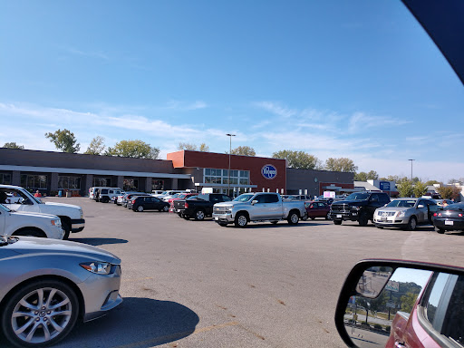 Grocery Store «Kroger», reviews and photos, 1735 N Memorial Dr, Lancaster, OH 43130, USA
