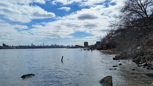 Historical Place «Fort Lee Historic Park», reviews and photos, Hudson Terrace, Fort Lee, NJ 07024, USA