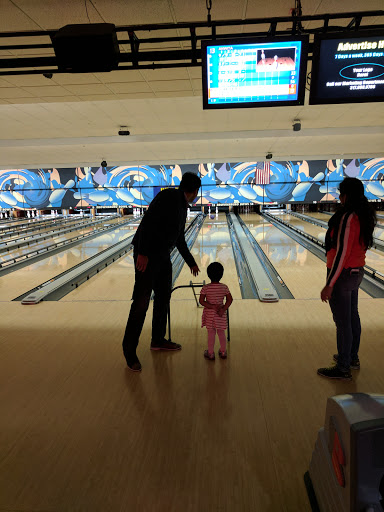 Karaoke Bar «Brownsburg Bowl», reviews and photos, 18 Whittington Dr, Brownsburg, IN 46112, USA