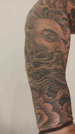 Tattoo Shop «The Mercy Seat», reviews and photos, 210 E 16th St, Kansas City, MO 64108, USA