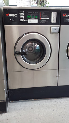Laundromat «Myrtle Beach Coin Laundry», reviews and photos, 612 S Kings Hwy, Myrtle Beach, SC 29577, USA