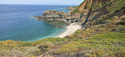 Foto von Paralia Pethameni mit kleine bucht