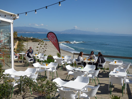 Parking Playa & Seaside Bar & Grill - Restaurant Seaside, N-340, km 139, 29691 Manilva, Málaga