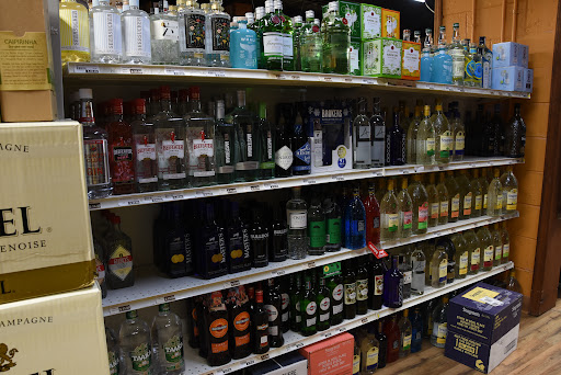 Liquor Store «Economy Liquor Store», reviews and photos, 907 Madison St, Shelbyville, TN 37160, USA