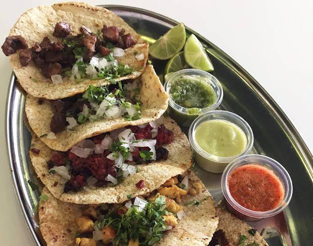 Tacos Los Nicos El Barrio