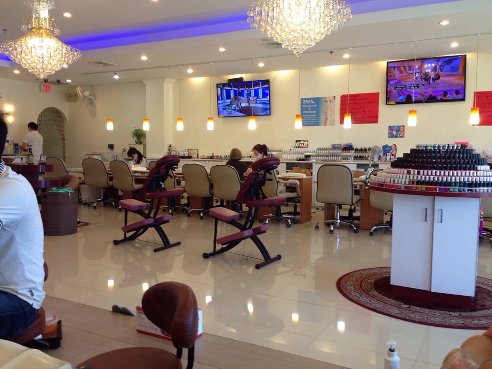 Nails & Relaxation Foot Spa 11779