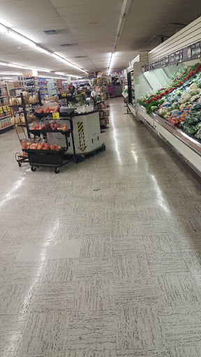 Grocery Store «Town & Country Supermarket», reviews and photos, 102 Main St, Gainesville, MO 65655, USA