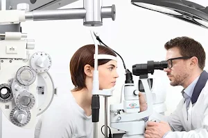 EYE & LASER Center, Dr. Savvas H.Raftis MD PhD Ophthalmologist,Eye Doctor Paphos, Δρ. Σάββας Χατζηράφτης,Οφθαλμίατρος Πάφος image