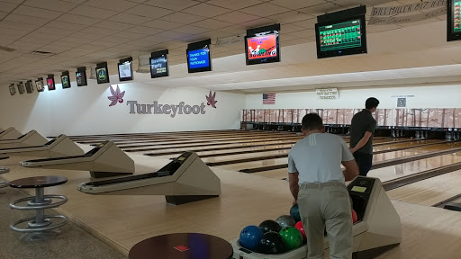 Bowling Alley «Turkeyfoot Lanes», reviews and photos, 3911 S Main St, Akron, OH 44319, USA