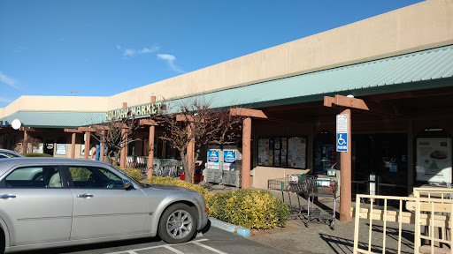 Grocery Store «Holiday Market», reviews and photos, 10952 Combie Rd #12, Auburn, CA 95602, USA