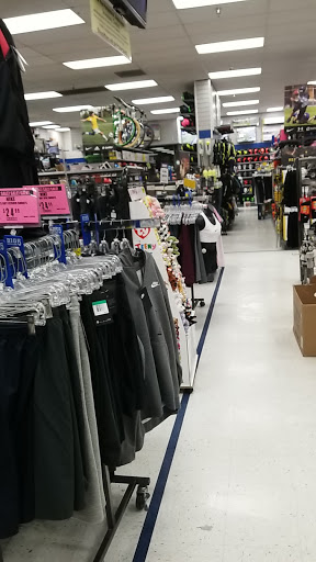 Sporting Goods Store «Big 5 Sporting Goods - Chino», reviews and photos, 5250 Philadelphia St, Chino, CA 91710, USA