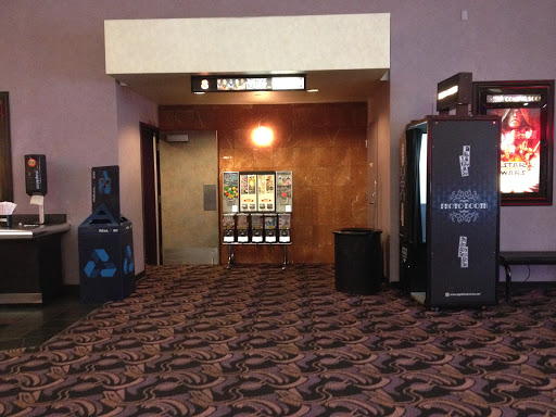 Movie Theater «Regal Cinemas Jack London 9», reviews and photos, 100 Washington St, Oakland, CA 94607, USA