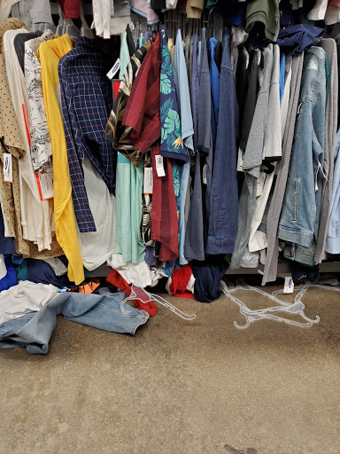 Clothing Store «Old Navy», reviews and photos, 8674 Park Meadows Center Dr, Lone Tree, CO 80124, USA