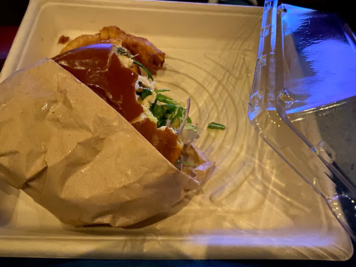 Movie Theater «AMC Framingham 16 with Dine-in Theatres», reviews and photos, 22 Flutie Pass, Framingham, MA 01701, USA