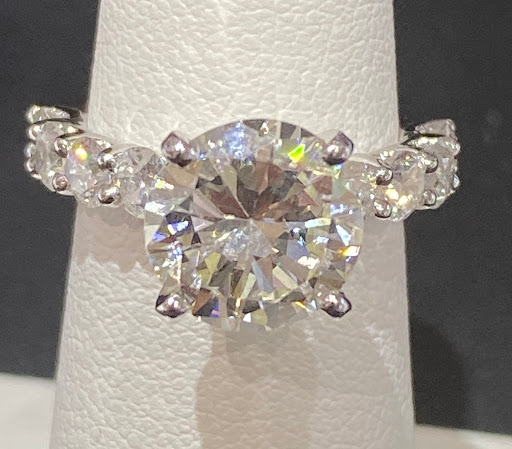 Jewelry Designer «Silver Spring Jewelry White Oak», reviews and photos, 11205 New Hampshire Ave, Silver Spring, MD 20904, USA