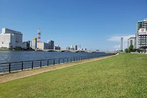 Yasuragitei Embankment image