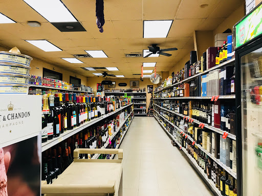 Liquor Store «Honey-Bee Drive Thru & Liquor», reviews and photos, 1600 S High St, Columbus, OH 43207, USA