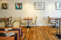 Atmosphère du Restaurant Cafés Ramuntcho à Bayonne - n°11