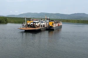 Laropi Ferry Crossing image