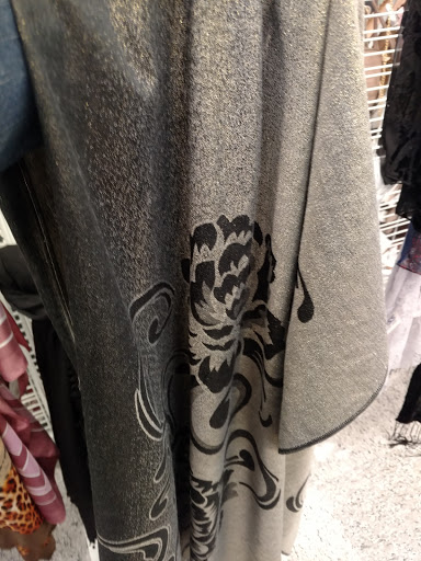 Clothing Store «Ross Dress for Less», reviews and photos, 10700 MacArthur Blvd, Oakland, CA 94605, USA