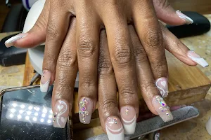 Elegant Nail image