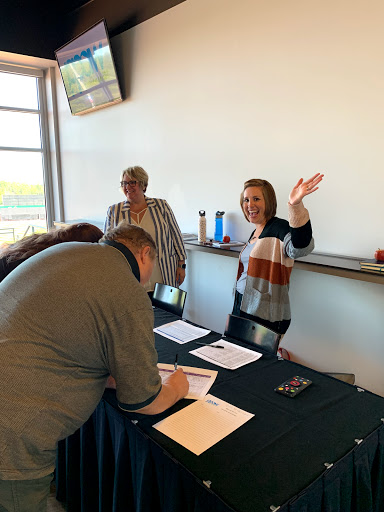 Animal Feed Store «Family Pet Food Center», reviews and photos, 1228 S Military Ave, Green Bay, WI 54304, USA