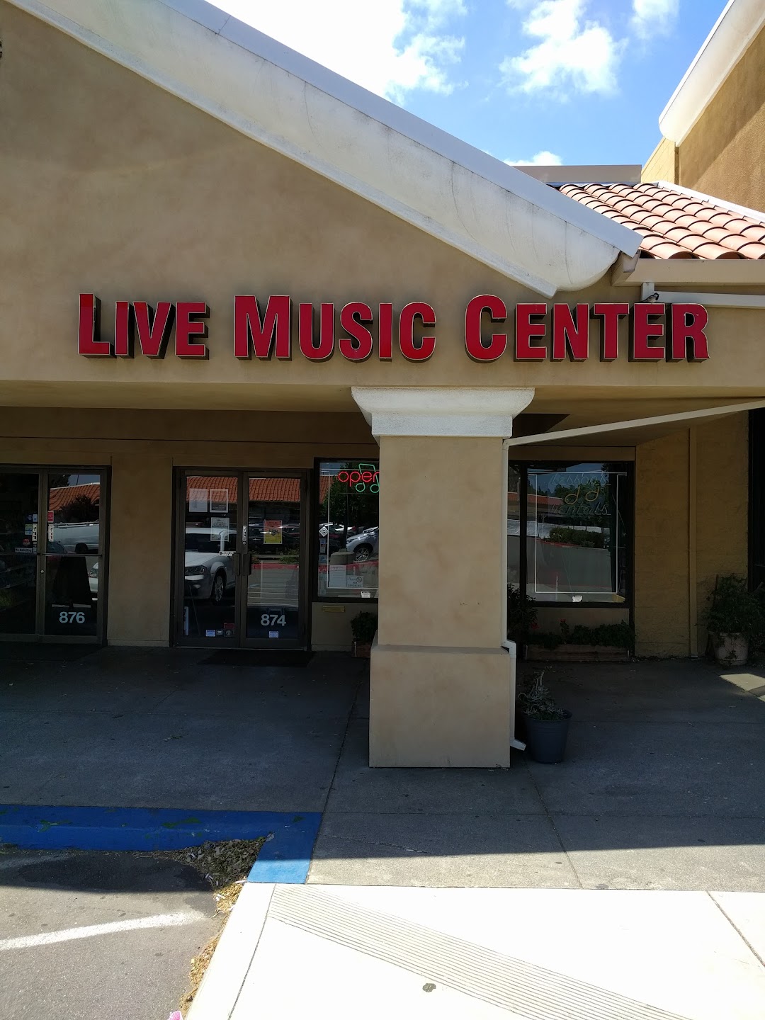 Live Music Center