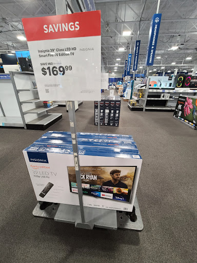 Electronics Store «Best Buy», reviews and photos, 2833 W Ridge Rd, Rochester, NY 14626, USA