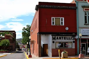 Mantelli's Bar image