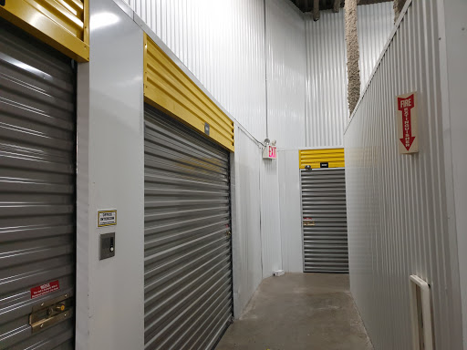 Self-Storage Facility «Safeguard Self Storage», reviews and photos, 119-24 Jamaica Ave, Richmond Hill, NY 11418, USA